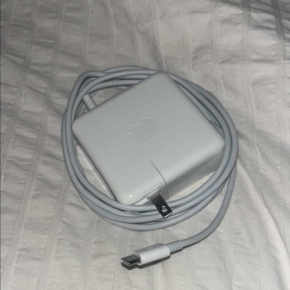 Apple White Charging Adapter with USB-C Cable